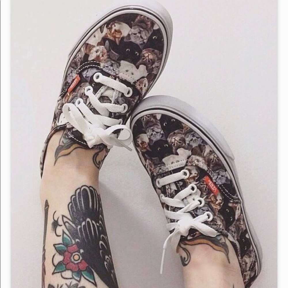ASPCA Cat Vans Size 7.5 W / 6 M